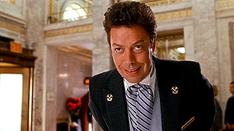 Тим Къри разкри неприятен спомен зад известната сцена с Тръмп в „Сам вкъщи 2“