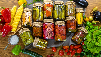 Ето защо тялото ти буквално копнее за туршия през студените месеци